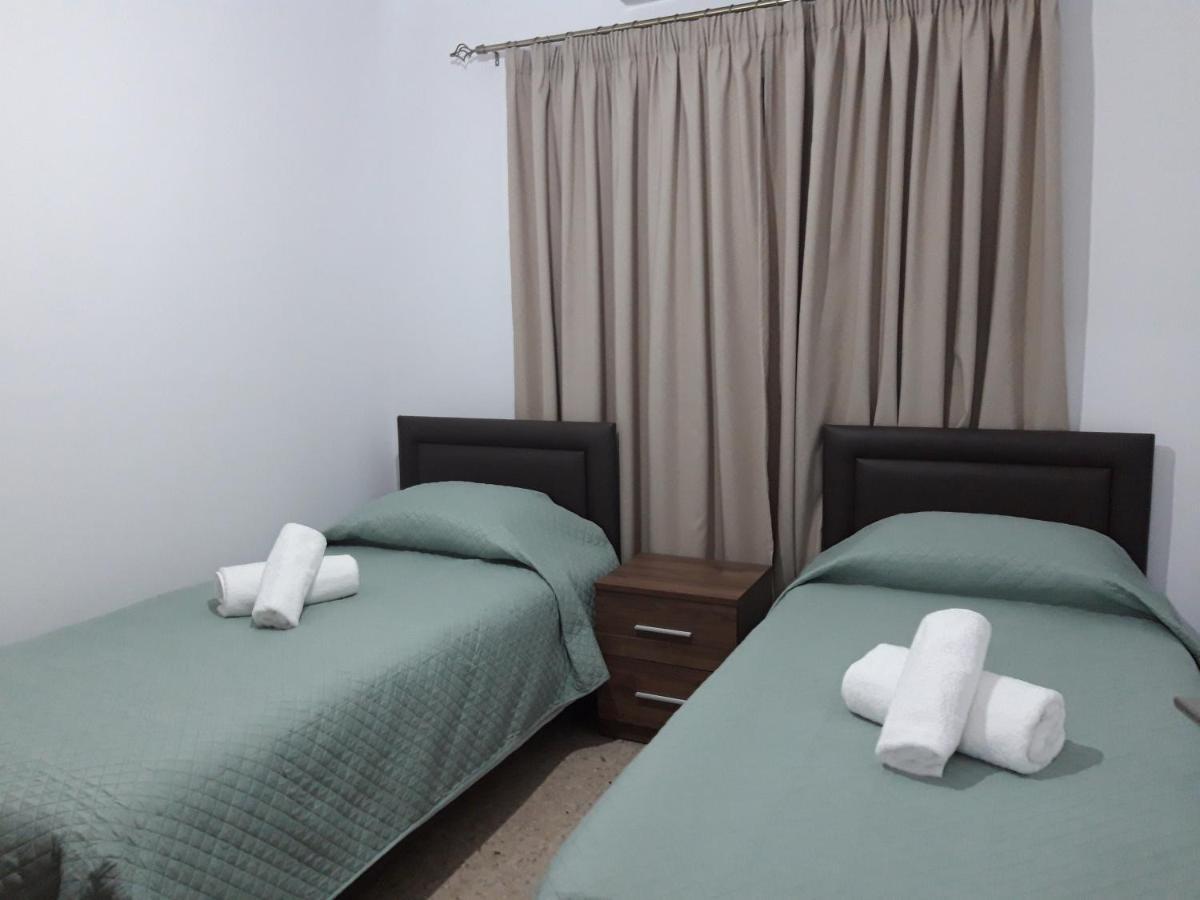 Costas Two-Bedroom Ground Floor Apartment Πάφος Εξωτερικό φωτογραφία